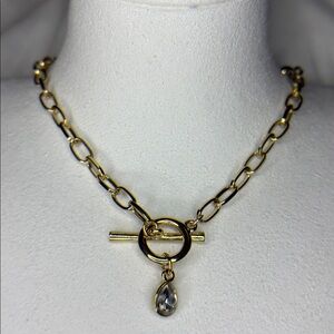 NWT Toggle Gold Style Choker /short Necklace